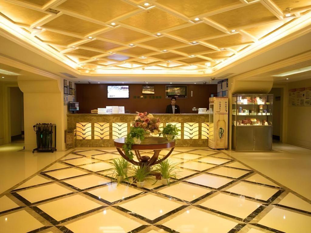 Greentree Inn Suzhou Railway Station North Square Haobainian Wedding Dress City Express Hotel Extérieur photo