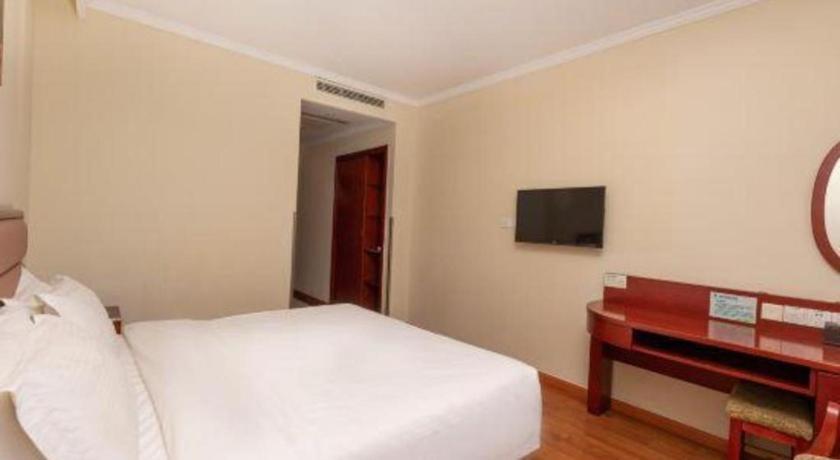 Greentree Inn Suzhou Railway Station North Square Haobainian Wedding Dress City Express Hotel Extérieur photo